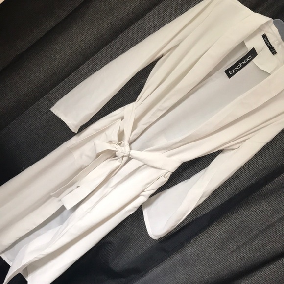 ❌SOLD❌ ✨Brand New✨ Boohoo Silky Ivory Duster - Picture 5 of 8